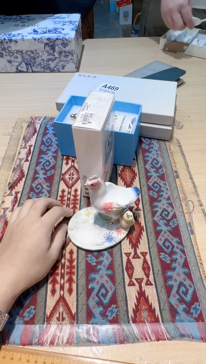 【闪购商品】瓷片111111111111111山泉