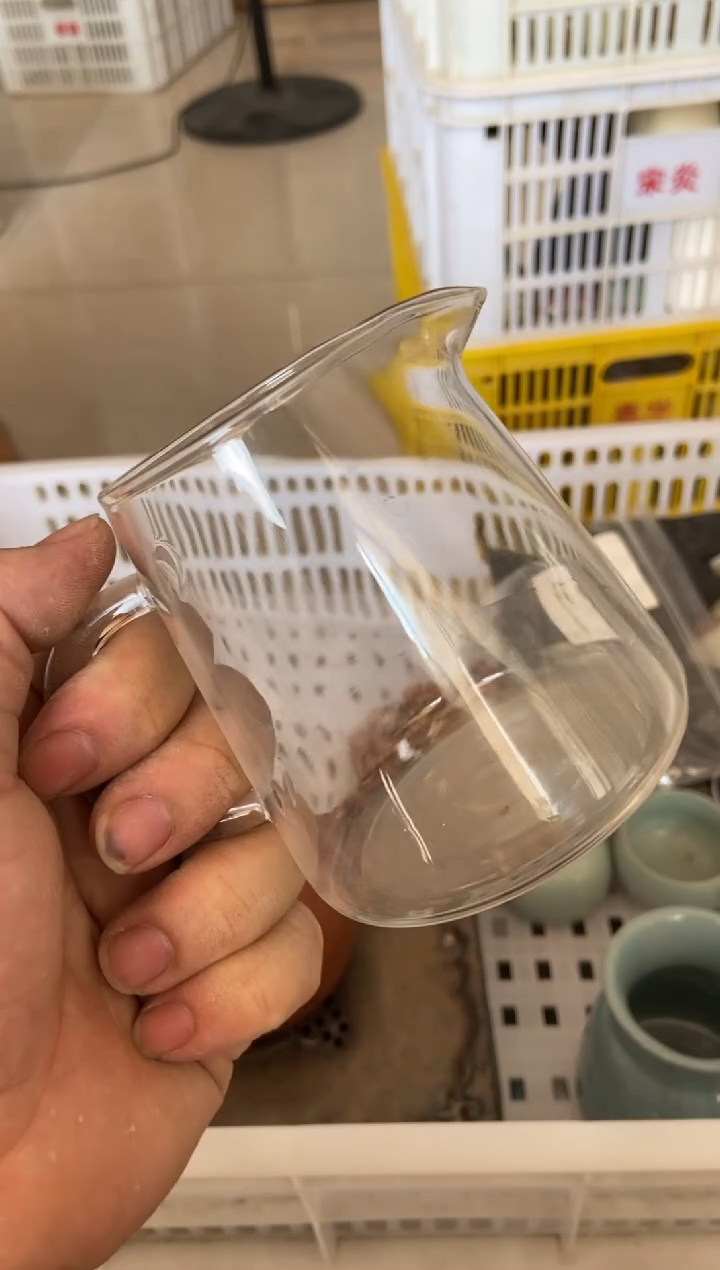 无运费险有瑕疵的摄影的产品有使用过的痕迹有点脏介意勿拍