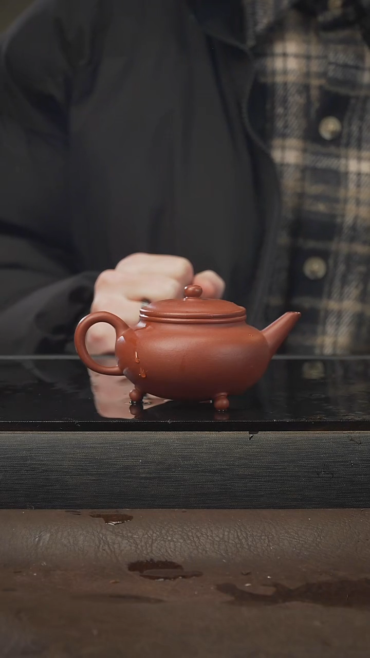 茶壶紫砂三足水平，朱泥，150cc