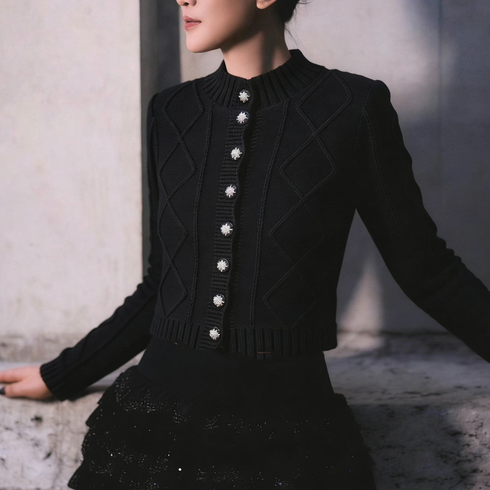 <猪猪出品>小香风富家千金太阳钻扣黑色长袖蝴蝶结蕾丝开衫外套