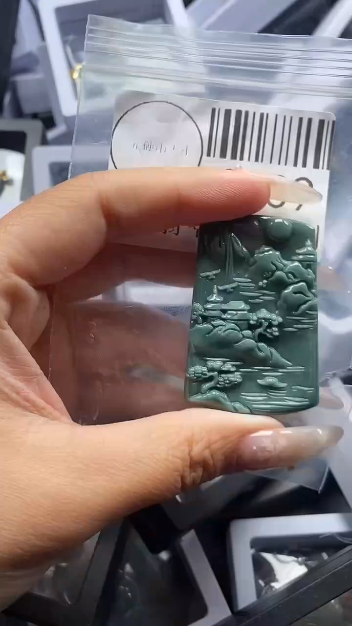 颈饰未镶嵌翡翠2739