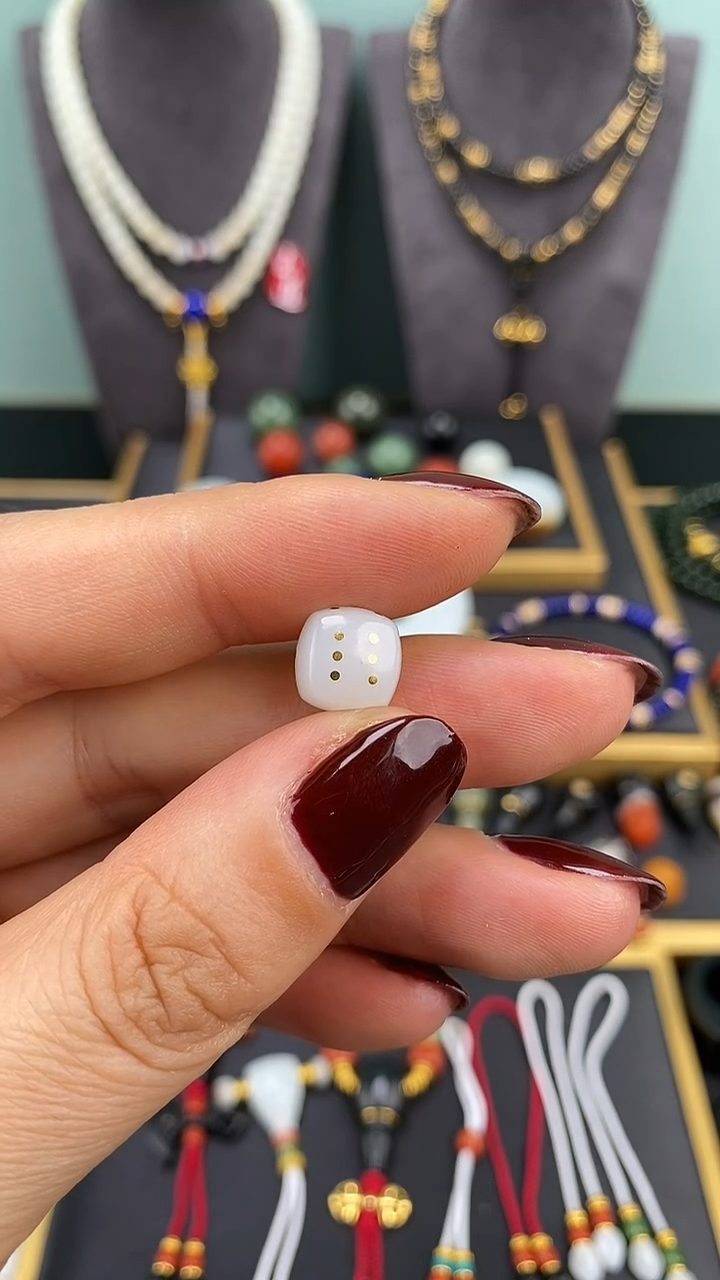 【闪购商品】和田玉-未镶嵌白玉吉祥天母