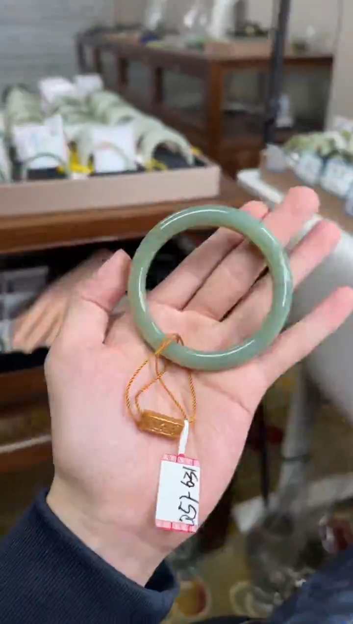 未镶嵌手镯和田玉57