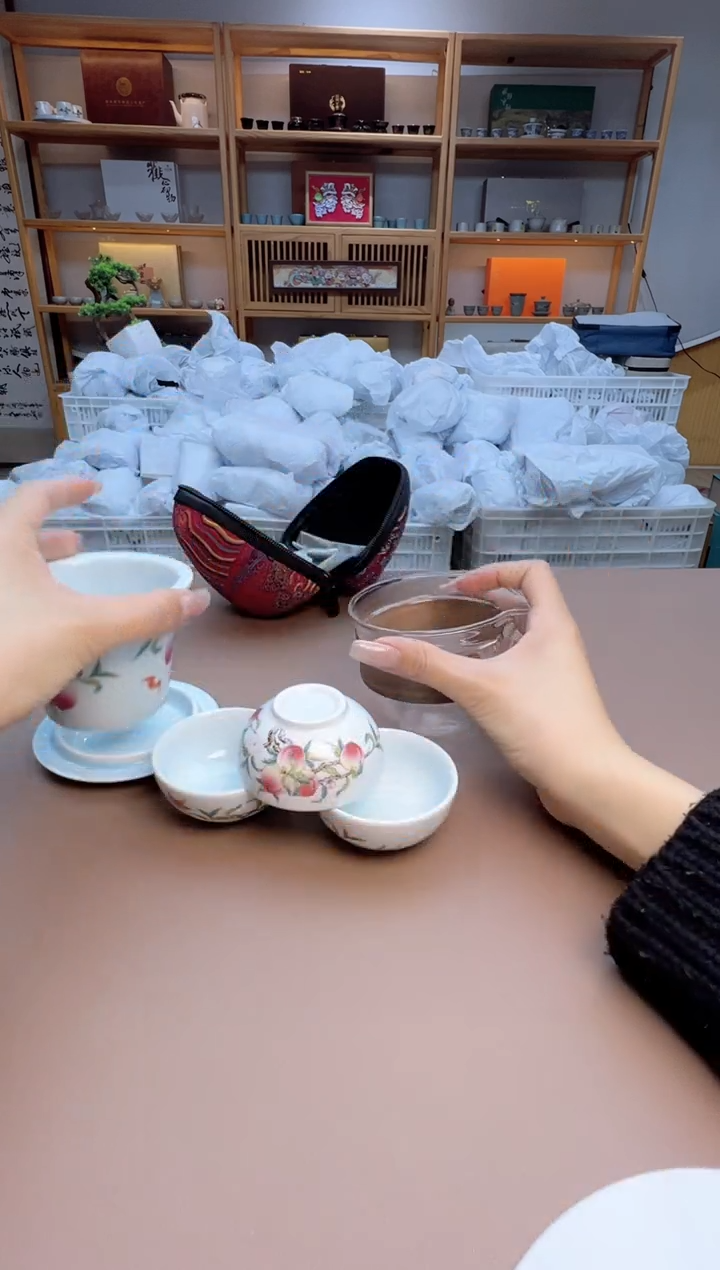 【闪购商品】摆件瓷制品S1111111111111