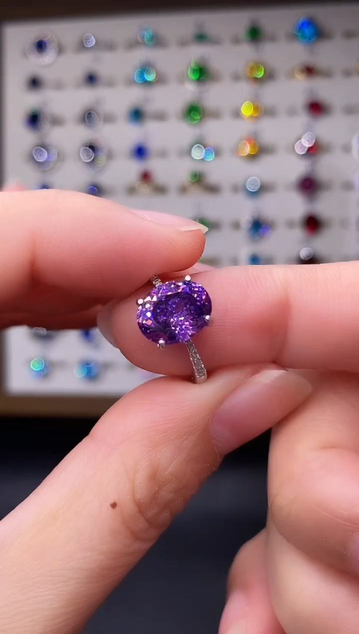 5克拉蓝宝石（处理）欧美风戒指