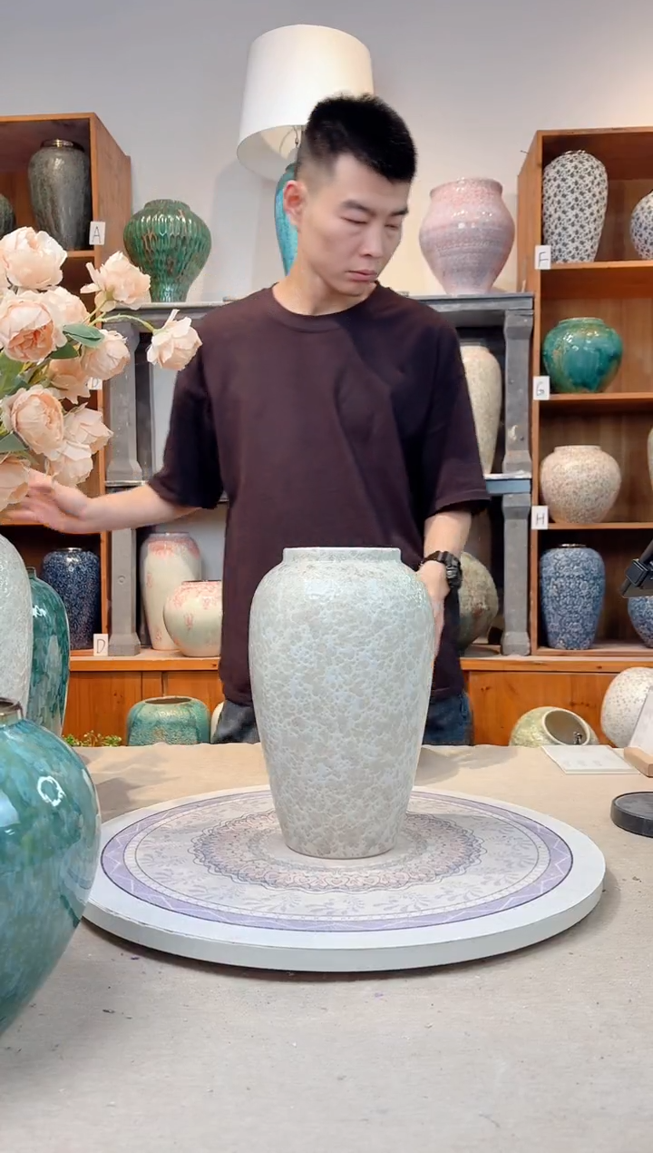 瓶陶瓷花瓶  茶白  中号   正品