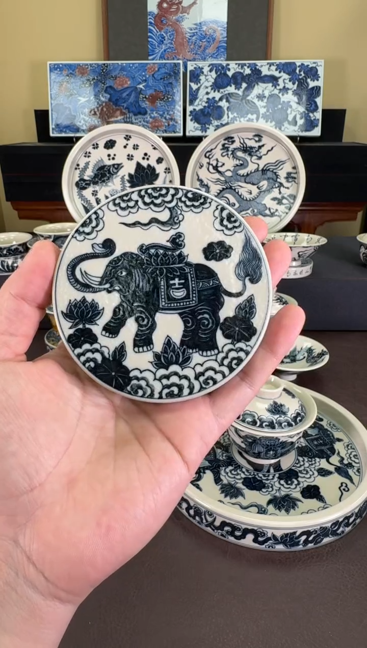 【闪购商品】二号釉大象纹盖置