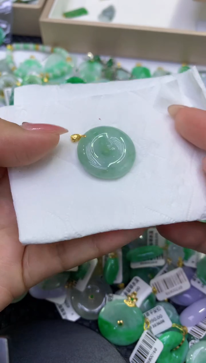 颈饰未镶嵌翡翠天然缅甸A货翡翠