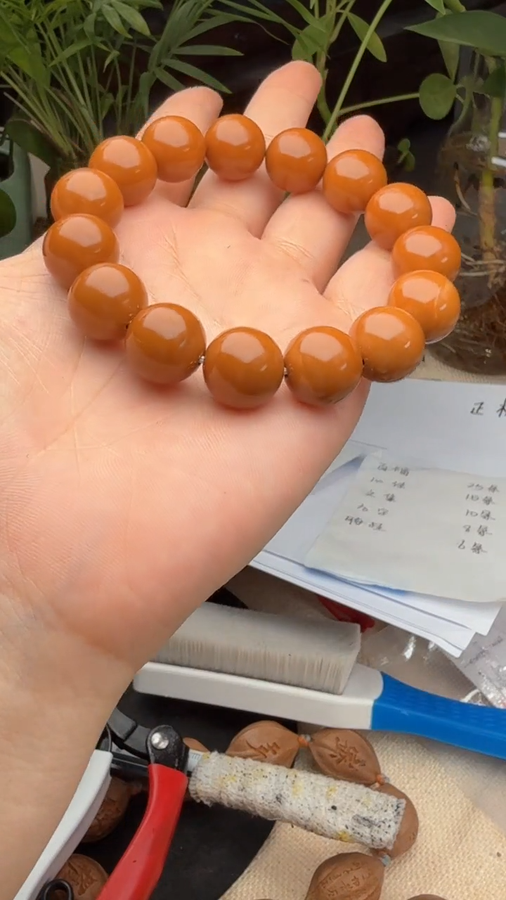 【闪购商品】橄榄核手串/手链小孔道光珠水晶核