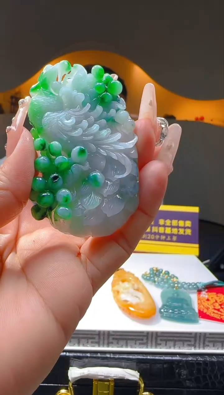 【闪购商品】定制翡翠未镶嵌Q03513翡翠毛货