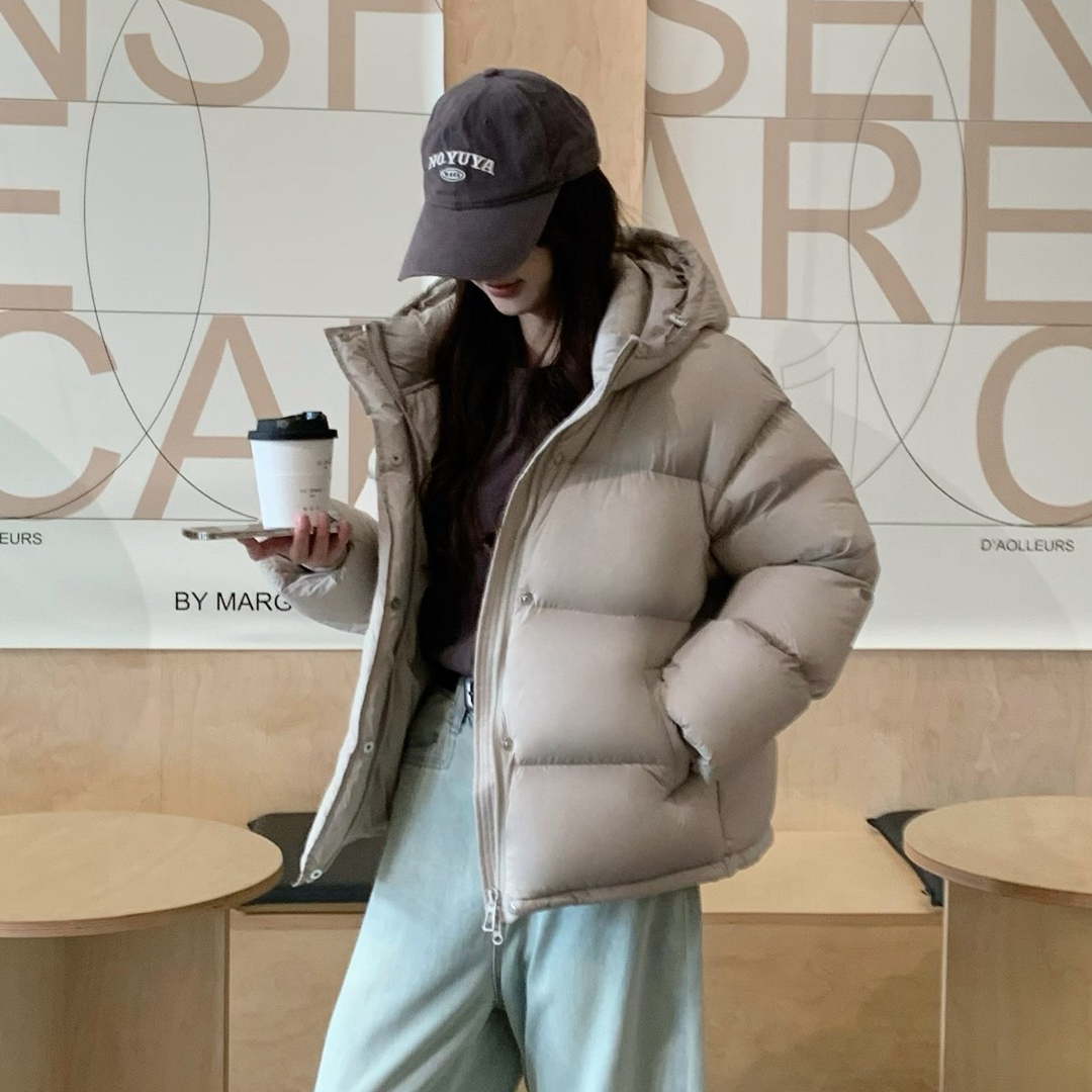 泡芙轻柔云朵羽绒服女短款面包服连帽小个子2024新款冬季外套加厚