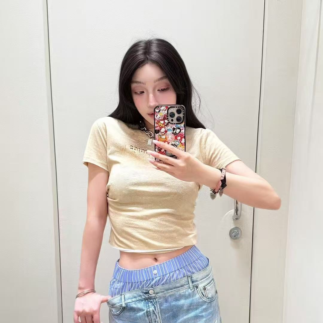 正确版2025夏季新款字母印花脏脏做旧正肩修身显瘦短袖T恤女