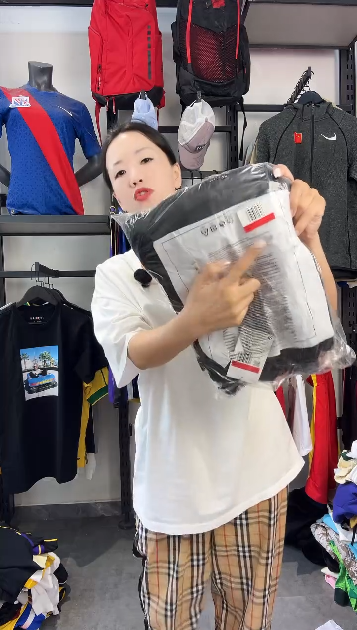767·编码 瑕疵款直播间过款为准 尺码·L