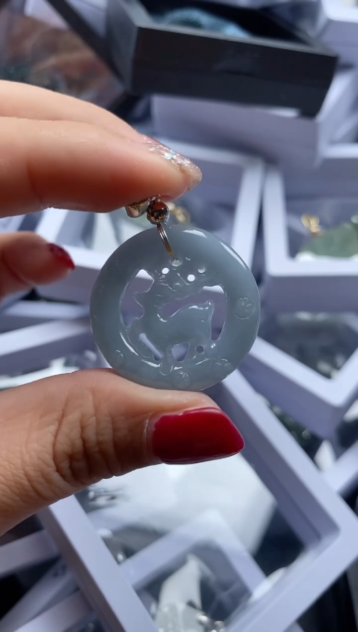 【闪购商品】翡翠吊坠(不含链)未镶嵌38864