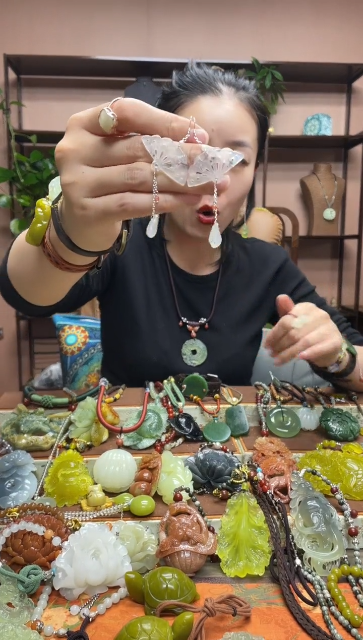 银S925镶嵌岫玉颈饰·