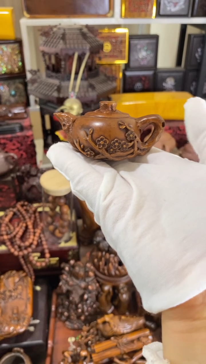 木小叶黄杨小件梅花壶