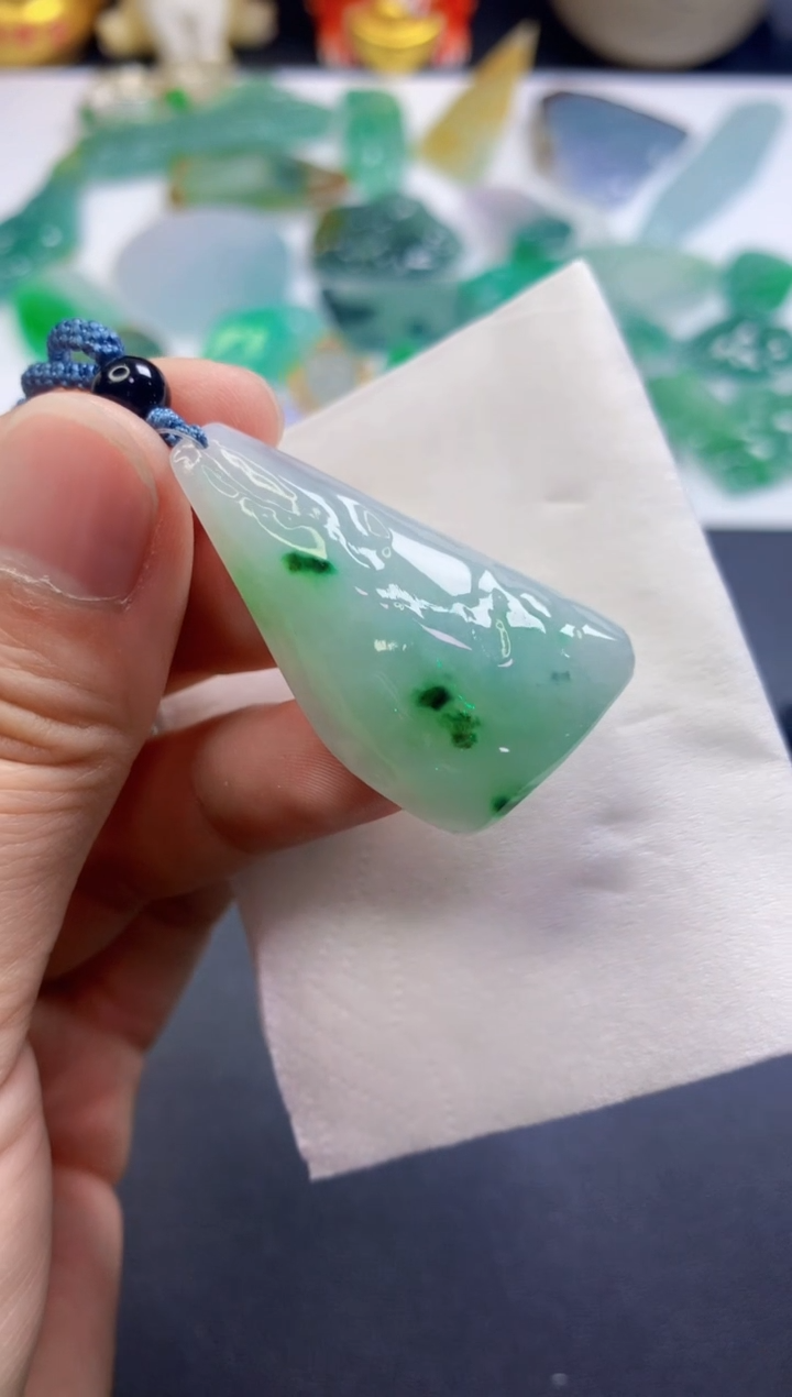 【闪购商品】翡翠吊坠(不含链)未镶嵌522