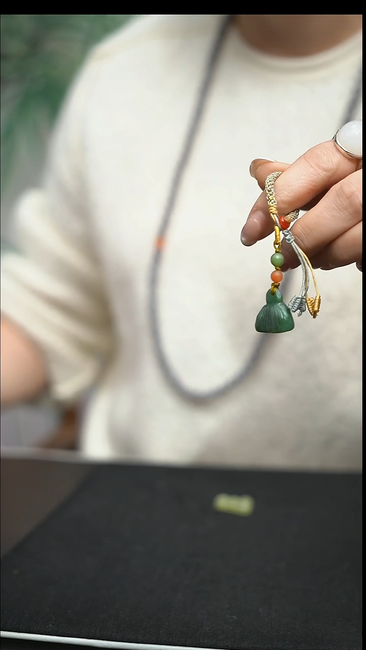 颈饰未镶嵌和田玉美**情颈饰 未镶嵌 和田玉 美*情