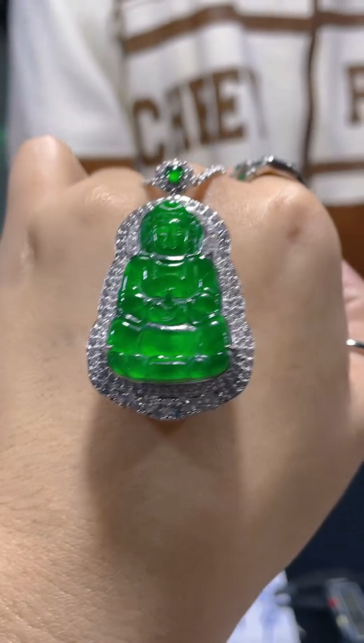 【闪购商品】定制翡翠未镶嵌天然A货翡翠假一罚四（多样性发货）