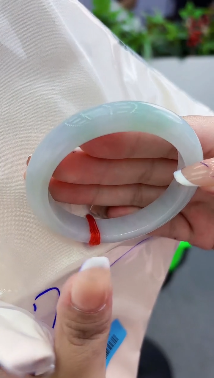 【闪购商品】翡翠手镯未镶嵌翡翠手镯