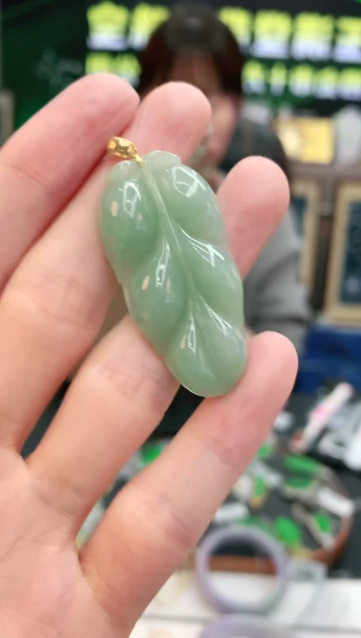 【闪购商品】翡翠颈饰18K金镶嵌赠礼盒证书 小君