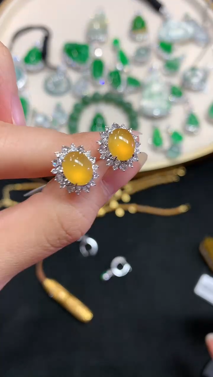 【闪购商品】翡翠耳饰18K金镶嵌W728|19800