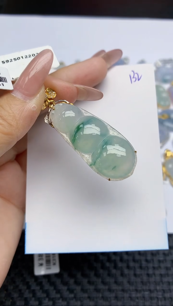 【闪购商品】翡翠颈饰18K金镶嵌天然A货翡翠 132