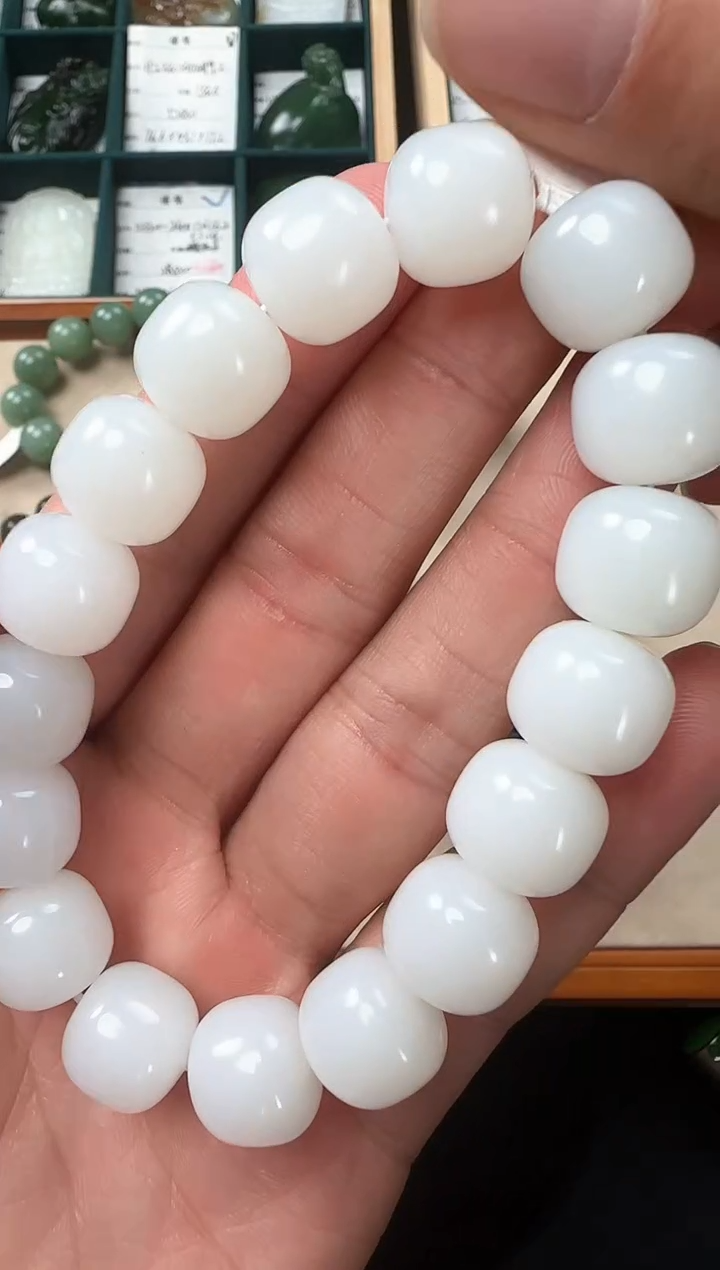 【闪购商品】和田玉手串未镶嵌天然结构颜色差异化发货