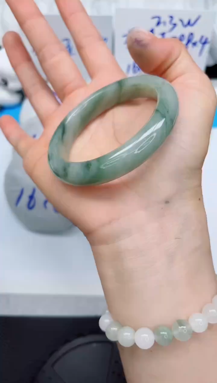 石英质玉手镯未镶嵌87-56.8