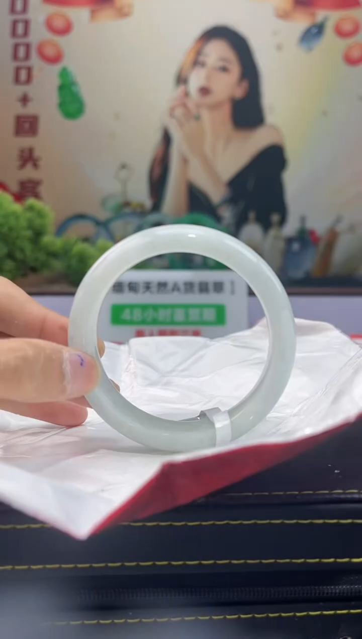 【闪购商品】翡翠手镯未镶嵌手镯5