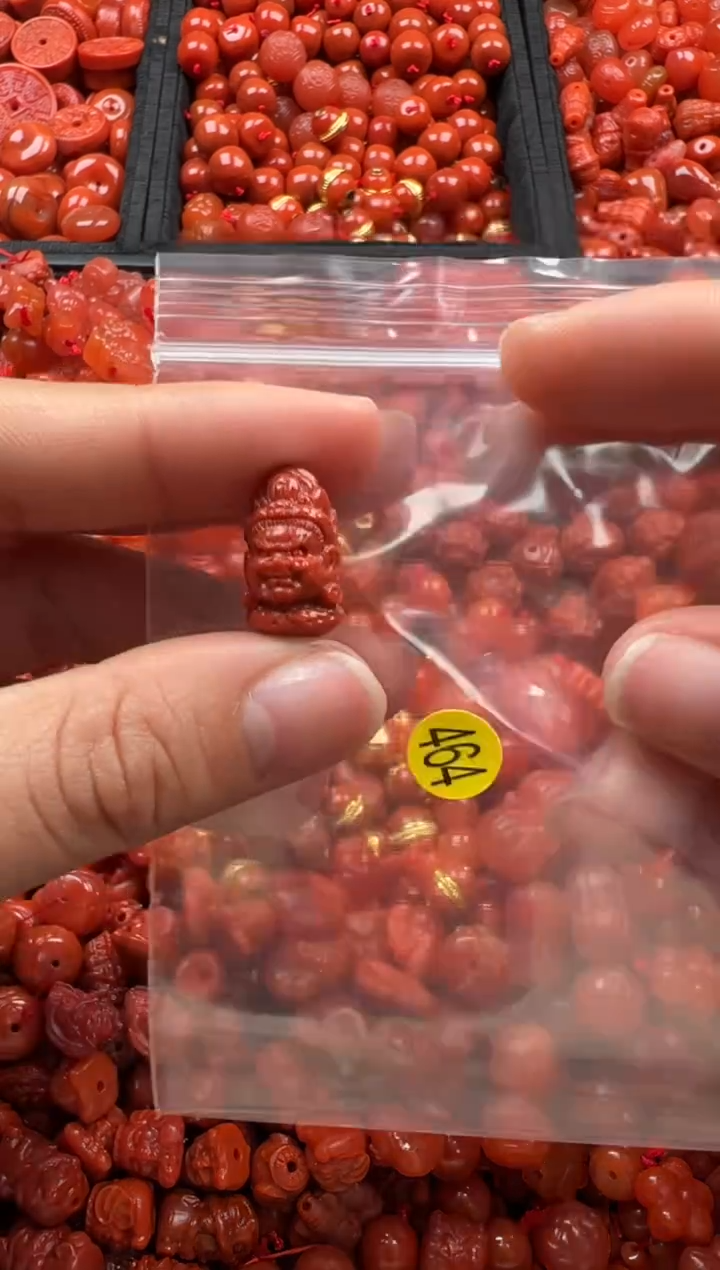 【闪购商品】南红玛瑙颈饰未镶嵌1