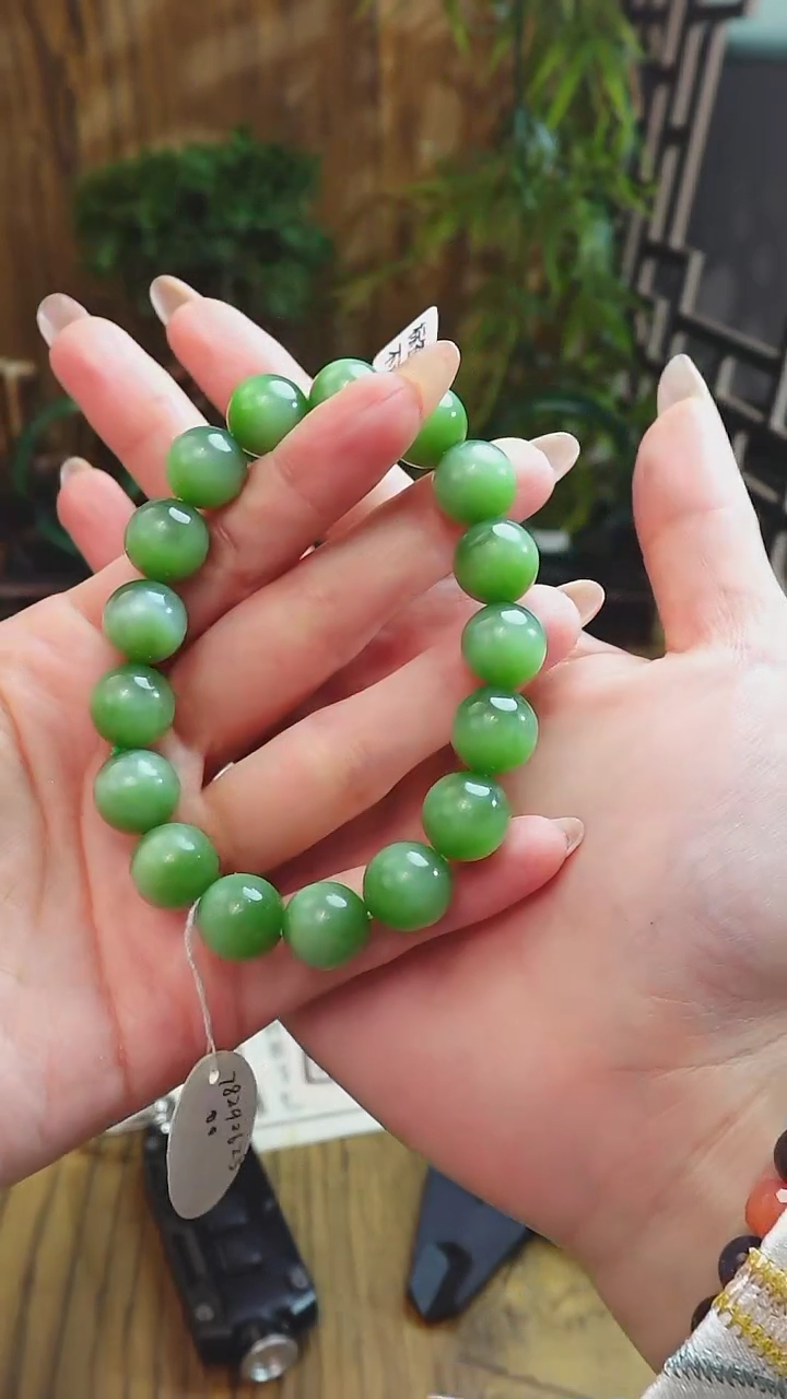 【闪购商品】和田玉手串未镶嵌俄料碧玉冰底猫眼卡12mm