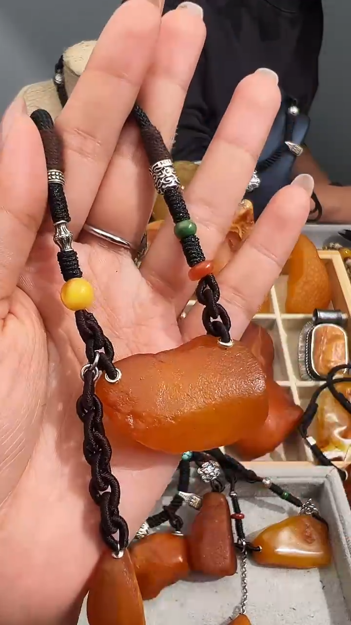 【闪购商品】蜜蜡裸石未镶嵌似玉