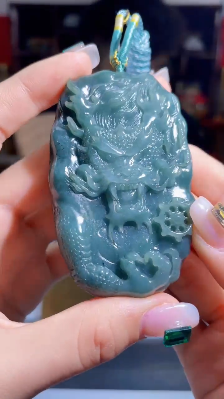 【闪购商品】翡翠吊坠(不含链)未镶嵌A46