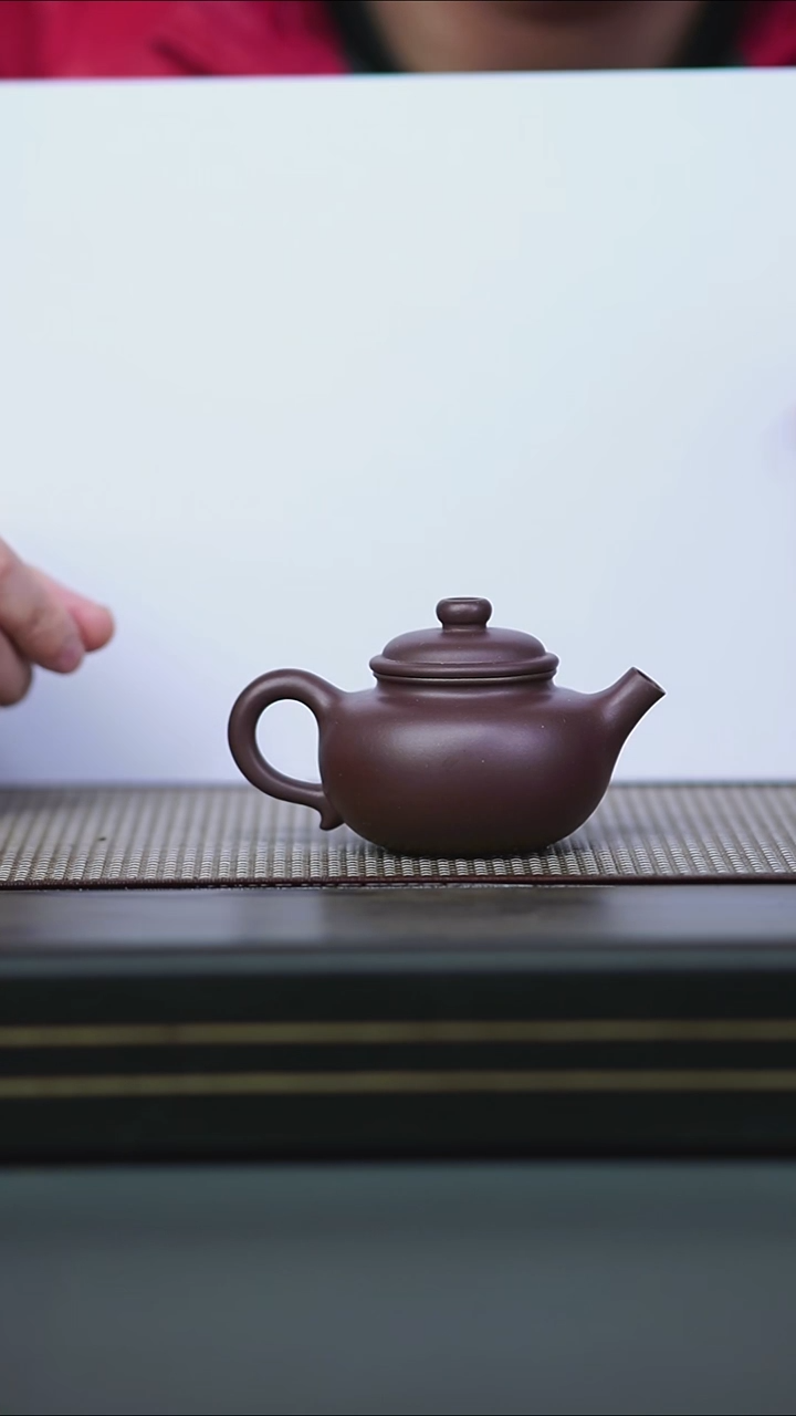 茶壶紫砂半手茄皮紫泥容天160cc