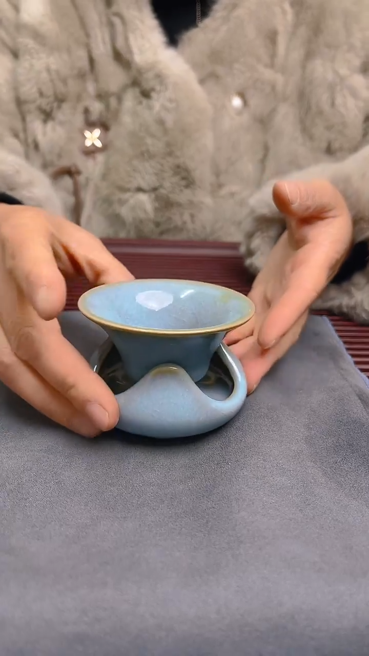 【闪购商品】瓷片原生态原矿天蓝茶漏