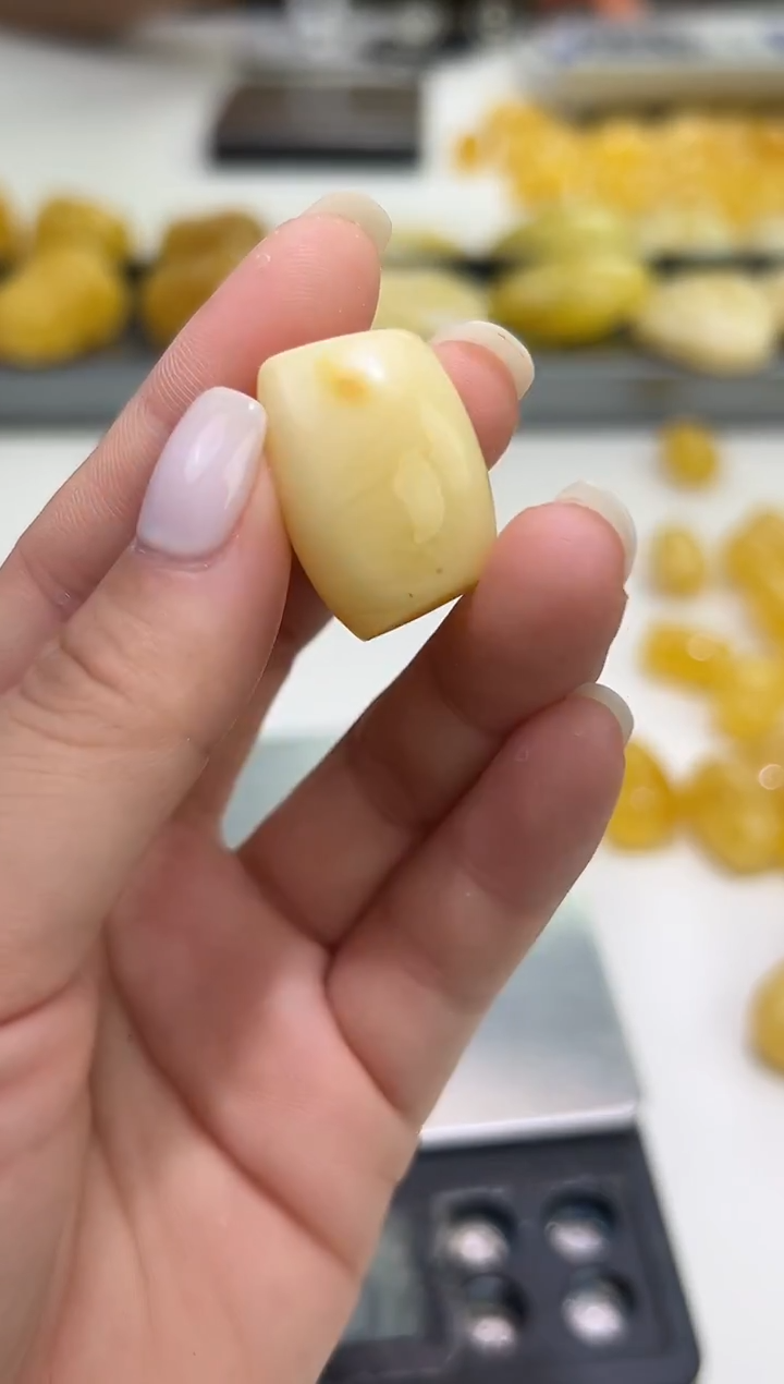 裸石琥珀未镶嵌琥珀蜜蜡吊坠