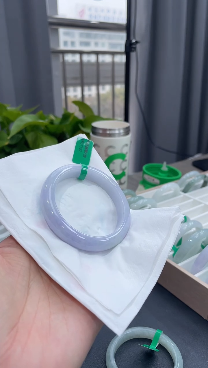 【闪购商品】翡翠手镯未镶嵌0000006275