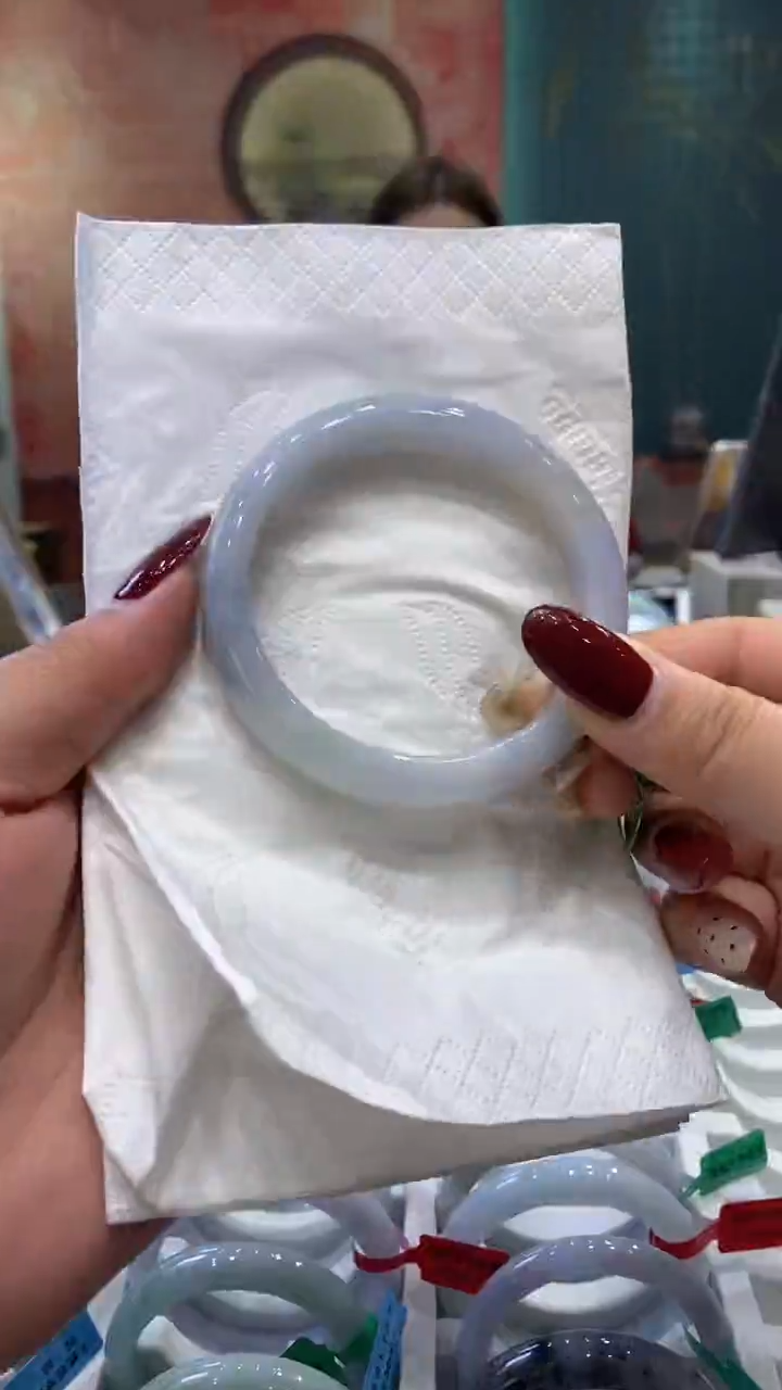 【闪购商品】翡翠手镯未镶嵌多人0017631