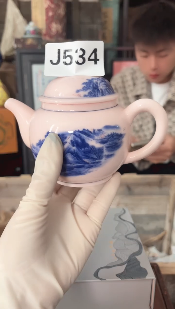 陶景德镇陶瓷摆件J534