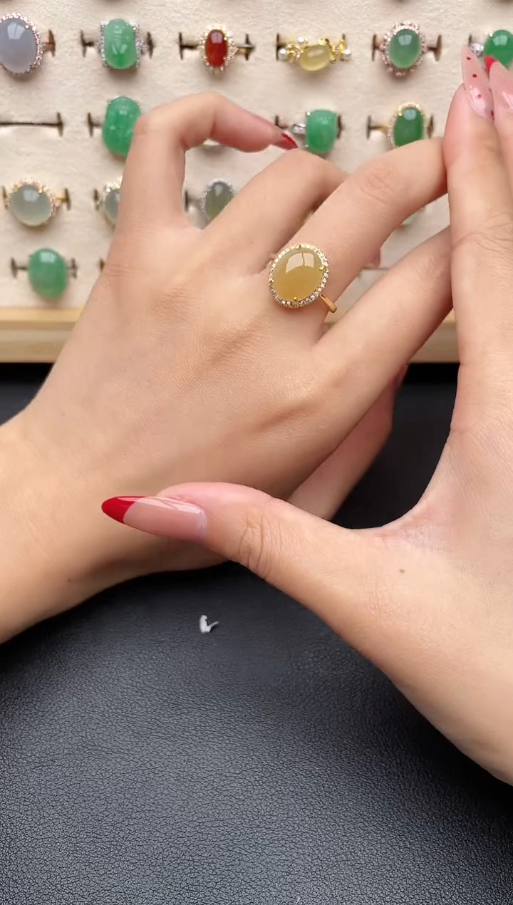 【闪购商品】翡翠戒指银S925镶嵌一物一证一礼盒