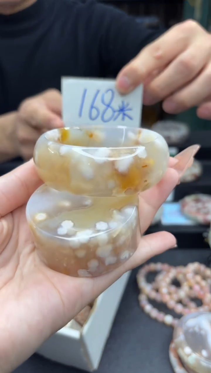 【闪购商品】石英质玉手镯未镶嵌2044（57圈赠送镯心）