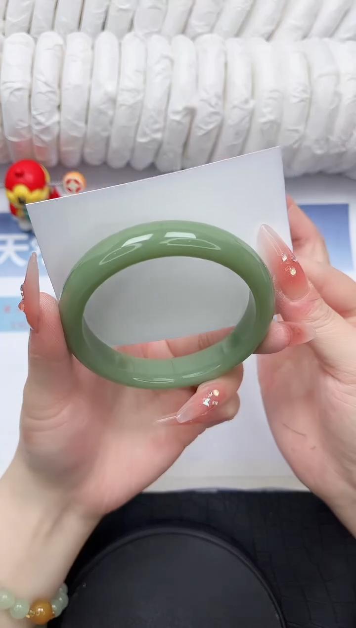 石英质玉未镶嵌手镯100-61