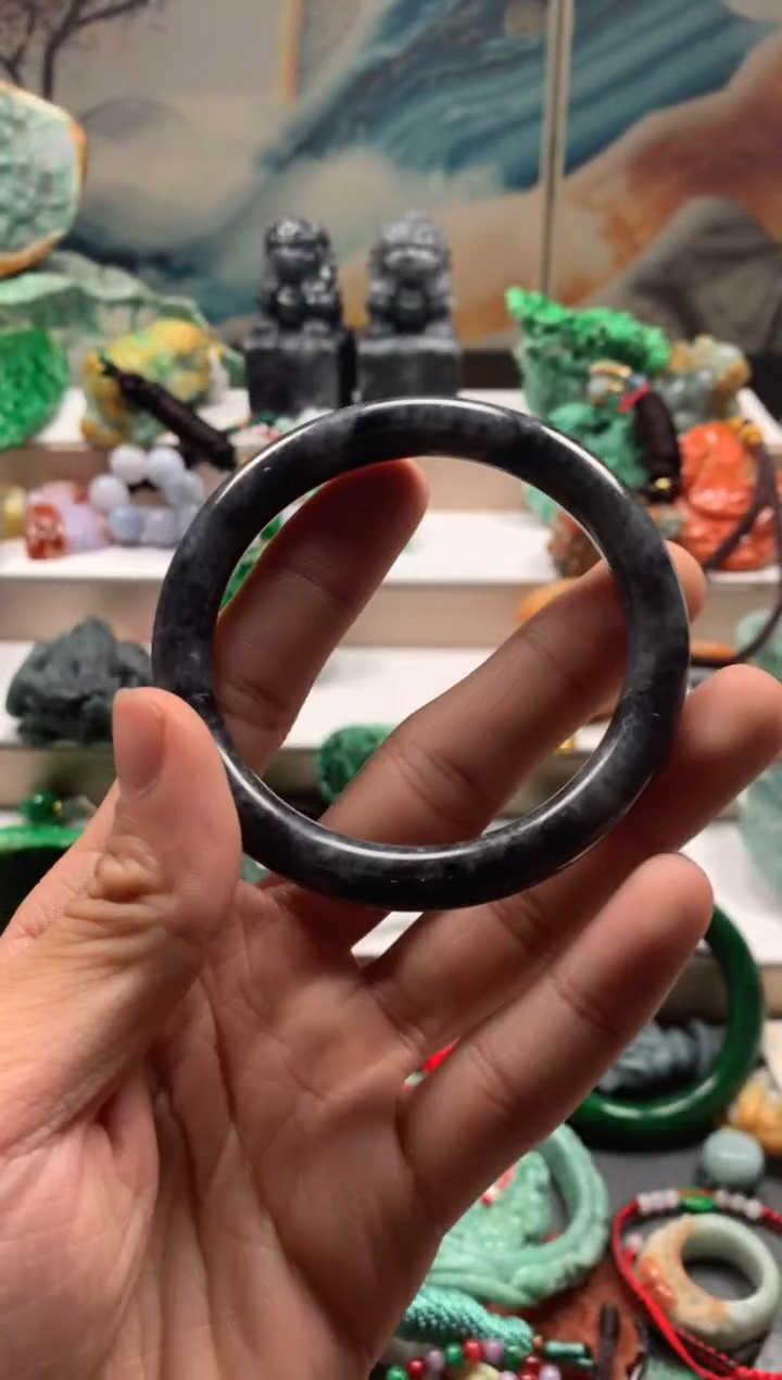 颈饰未镶嵌翡翠天然A货翡翠57.5圈口