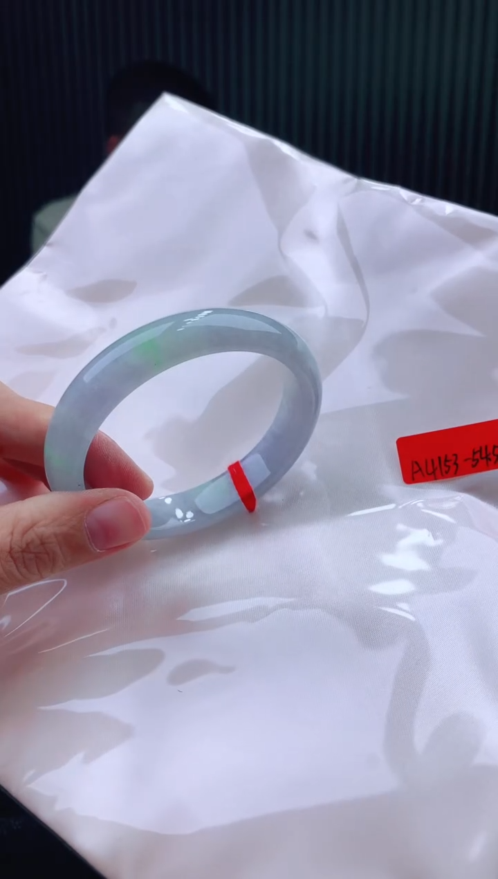 未镶嵌手镯翡翠52+