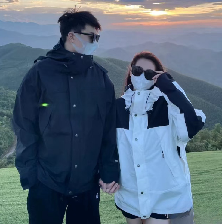 冲锋衣服户外潮流刺绣外套百搭情侣