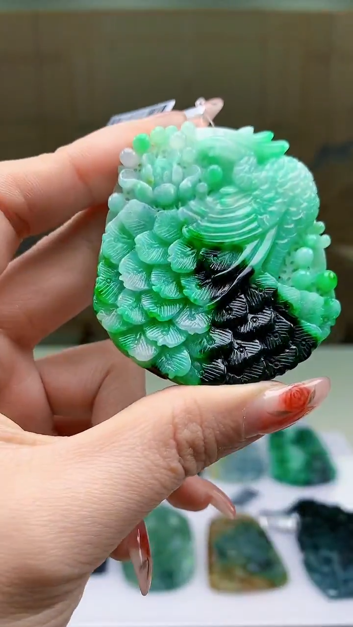 【闪购商品】定制翡翠未镶嵌4688ty-毛货挂件130