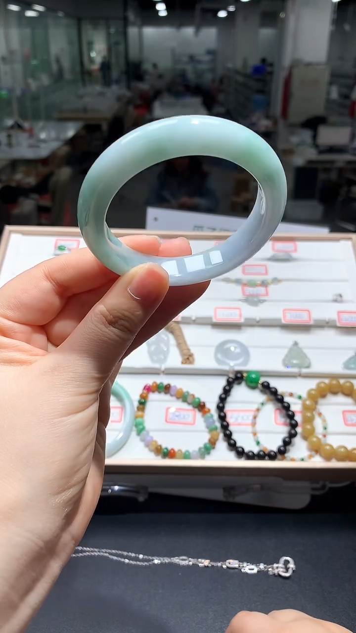 【闪购商品】翡翠未镶嵌颈饰翡翠手镯|不退不换