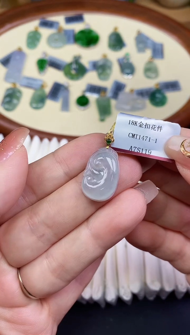 吊坠(不含链)18K金镶嵌翡翠如意18K金扣镶嵌@@CMT1471-1