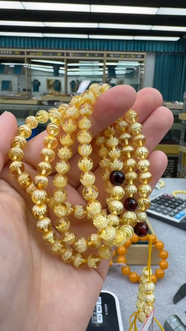 未镶嵌颈饰琥珀90秒拍号